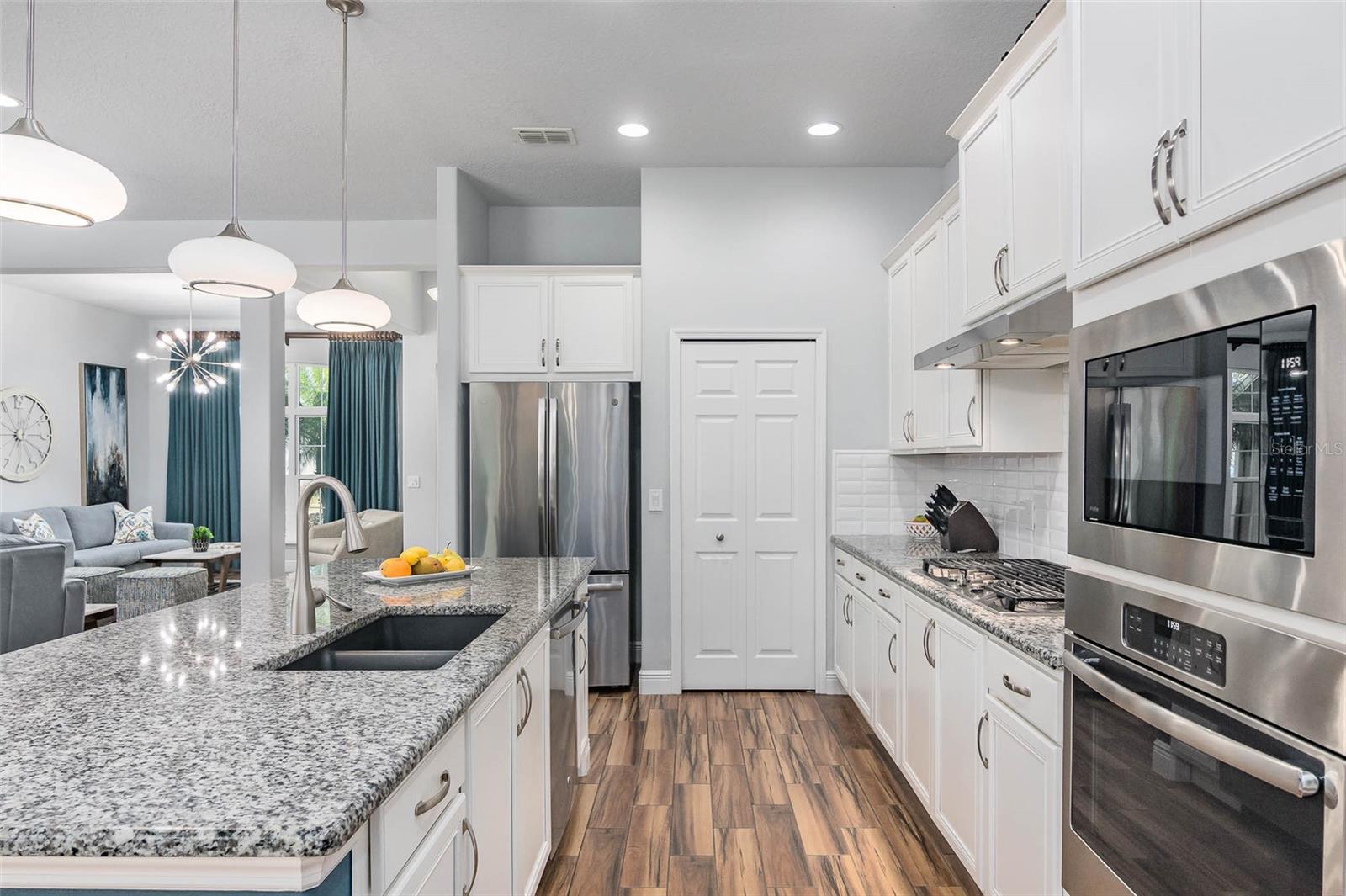 Image 11 of 52 For 4452 Ruthann Circle