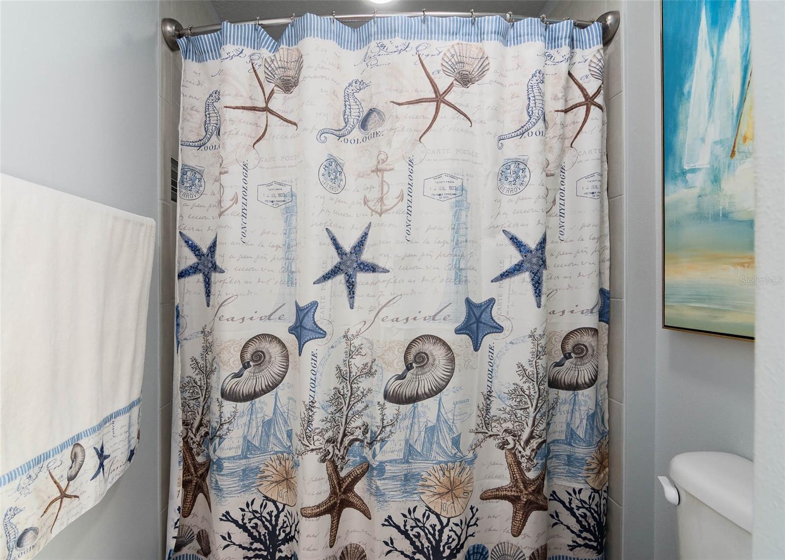 Image 23 of 52 For 4452 Ruthann Circle