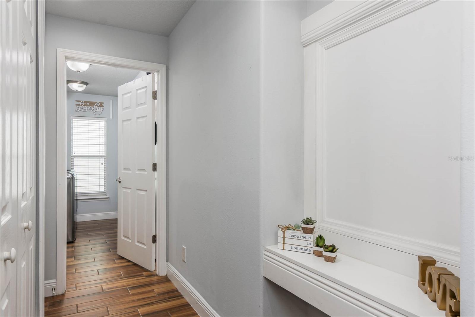 Image 25 of 52 For 4452 Ruthann Circle