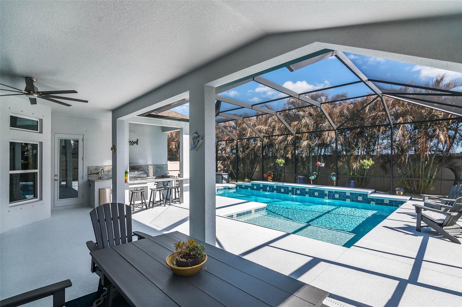 Image 28 of 52 For 4452 Ruthann Circle