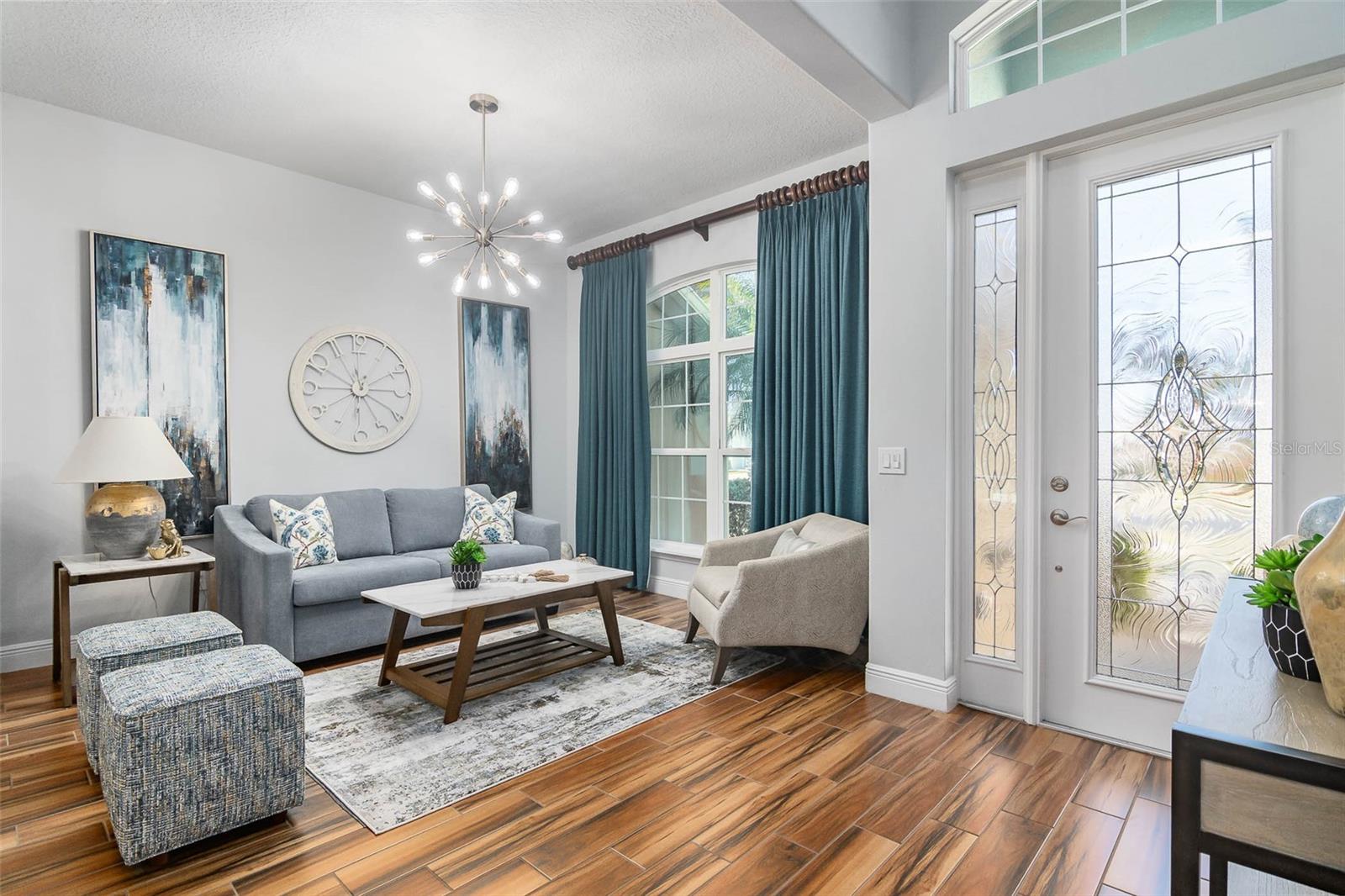 Image 6 of 52 For 4452 Ruthann Circle