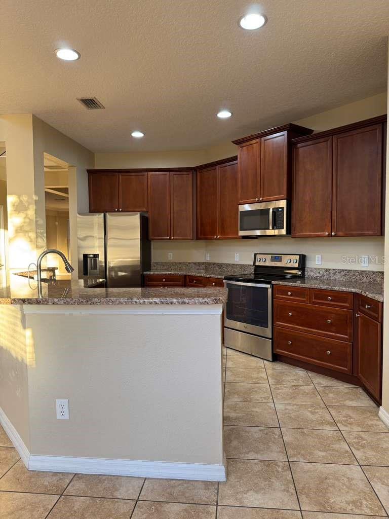 Image 8 of 24 For 6746 Duncaster Street