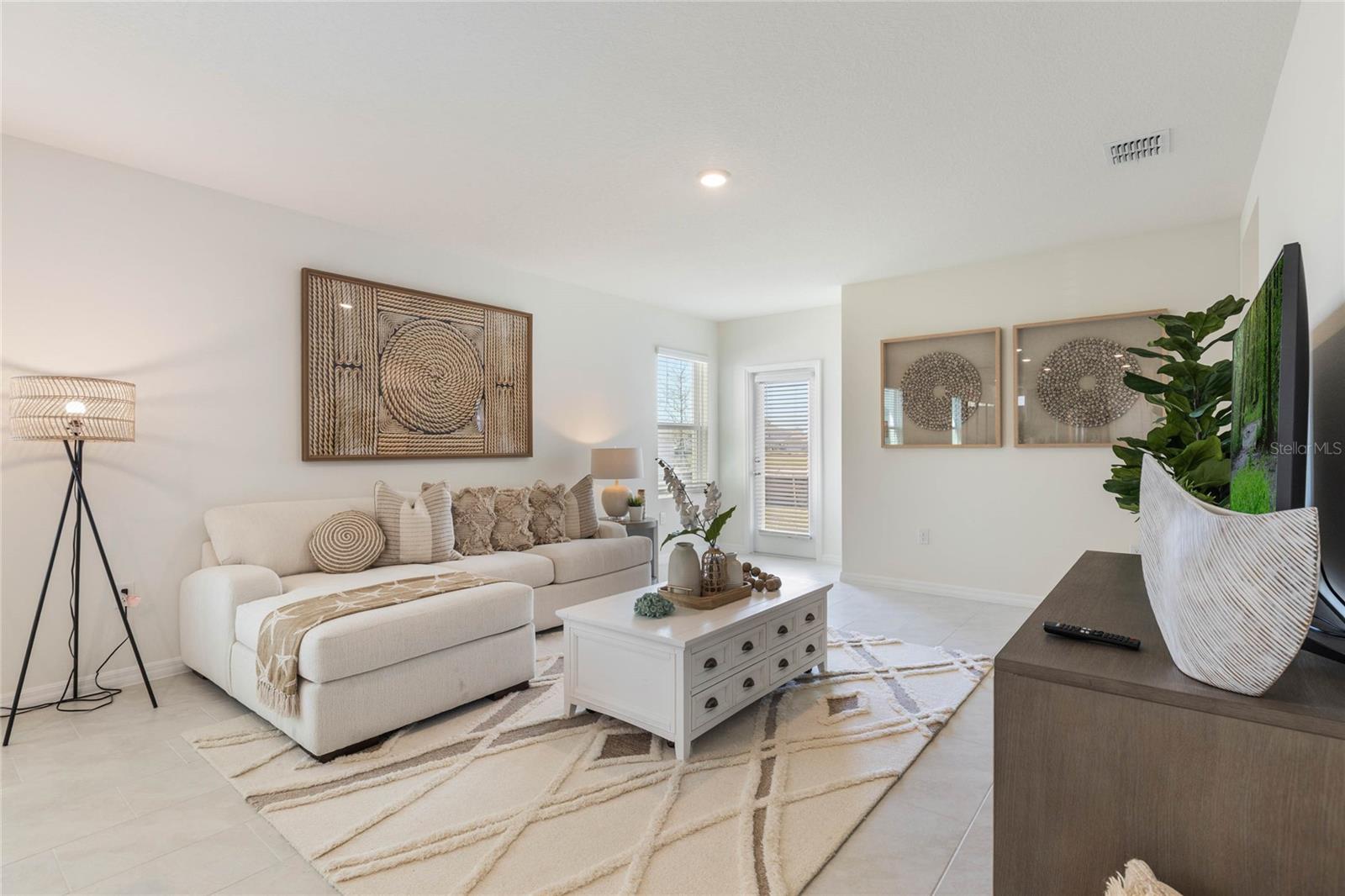 Image 12 of 30 For 4585 Barberry Avenue