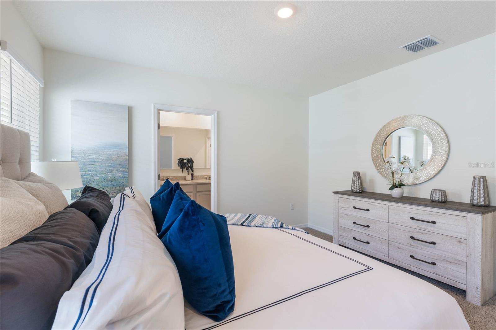 Image 17 of 30 For 4585 Barberry Avenue