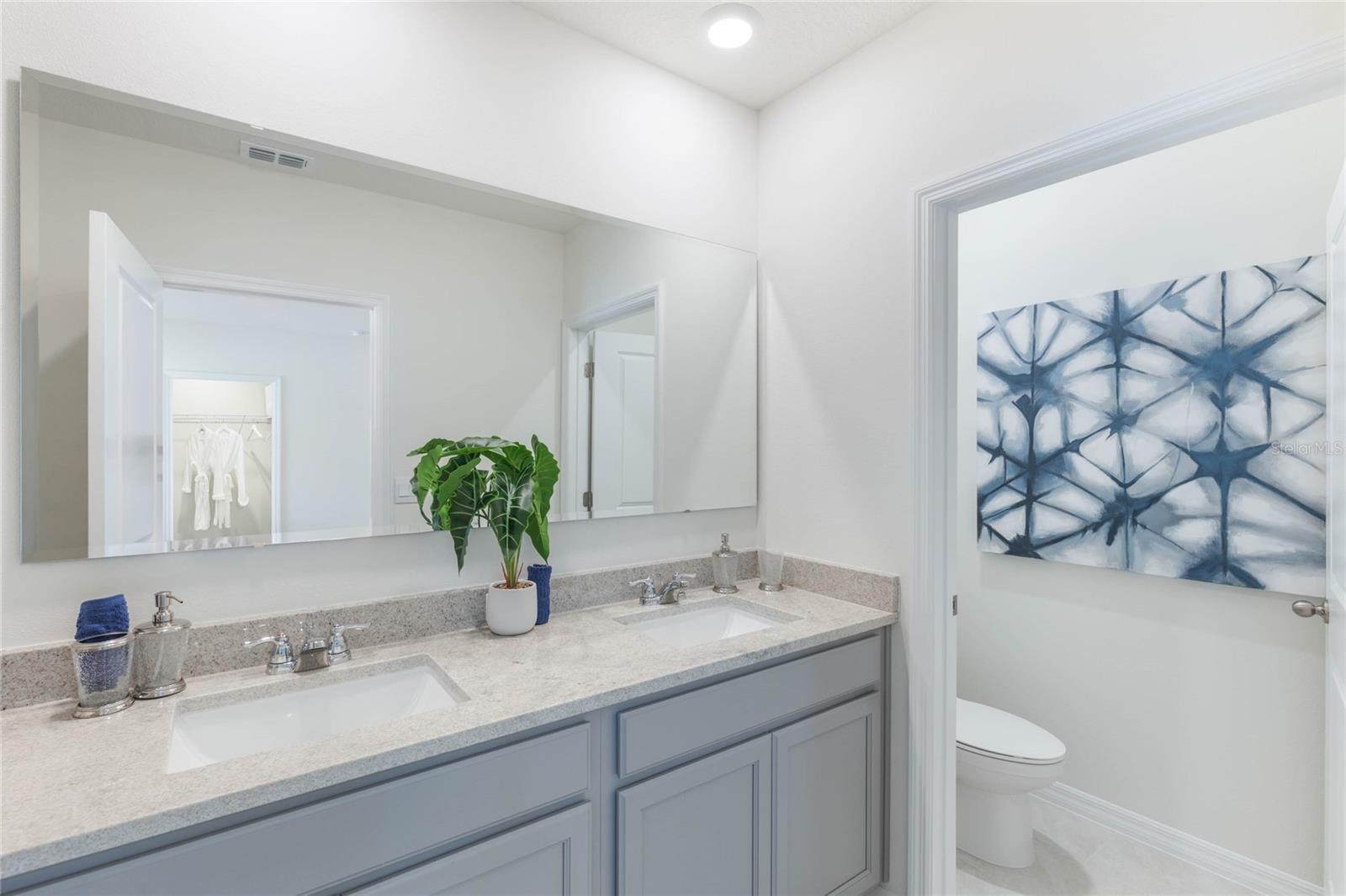 Image 21 of 30 For 4585 Barberry Avenue