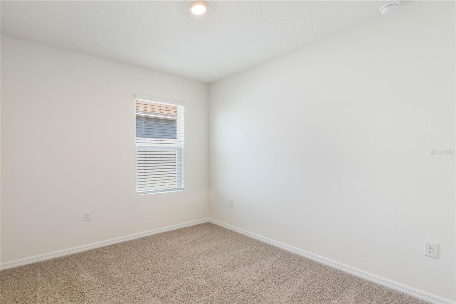 Image 22 of 30 For 4585 Barberry Avenue