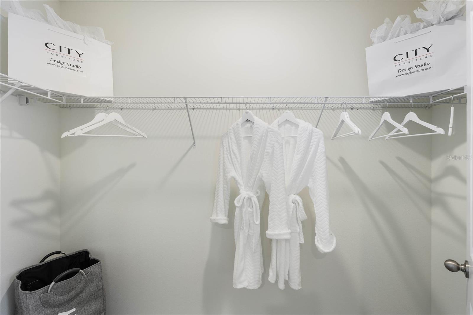 Image 28 of 30 For 4585 Barberry Avenue