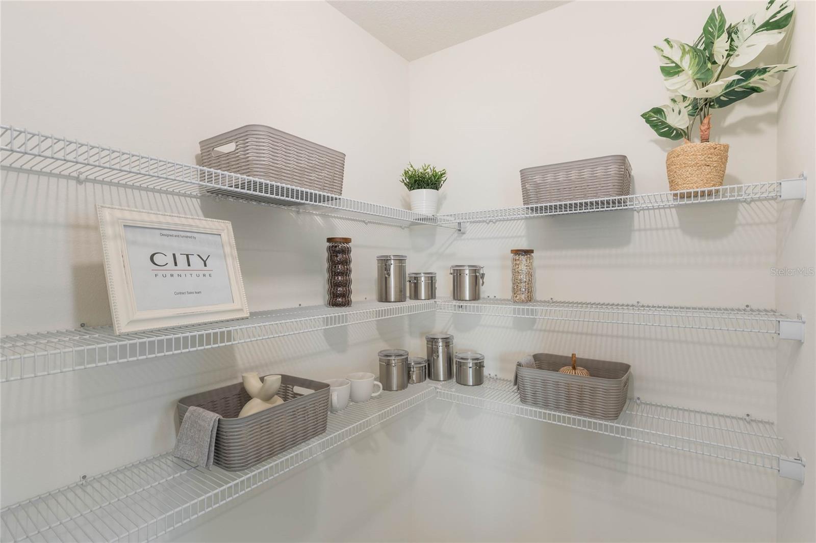 Image 9 of 30 For 4585 Barberry Avenue