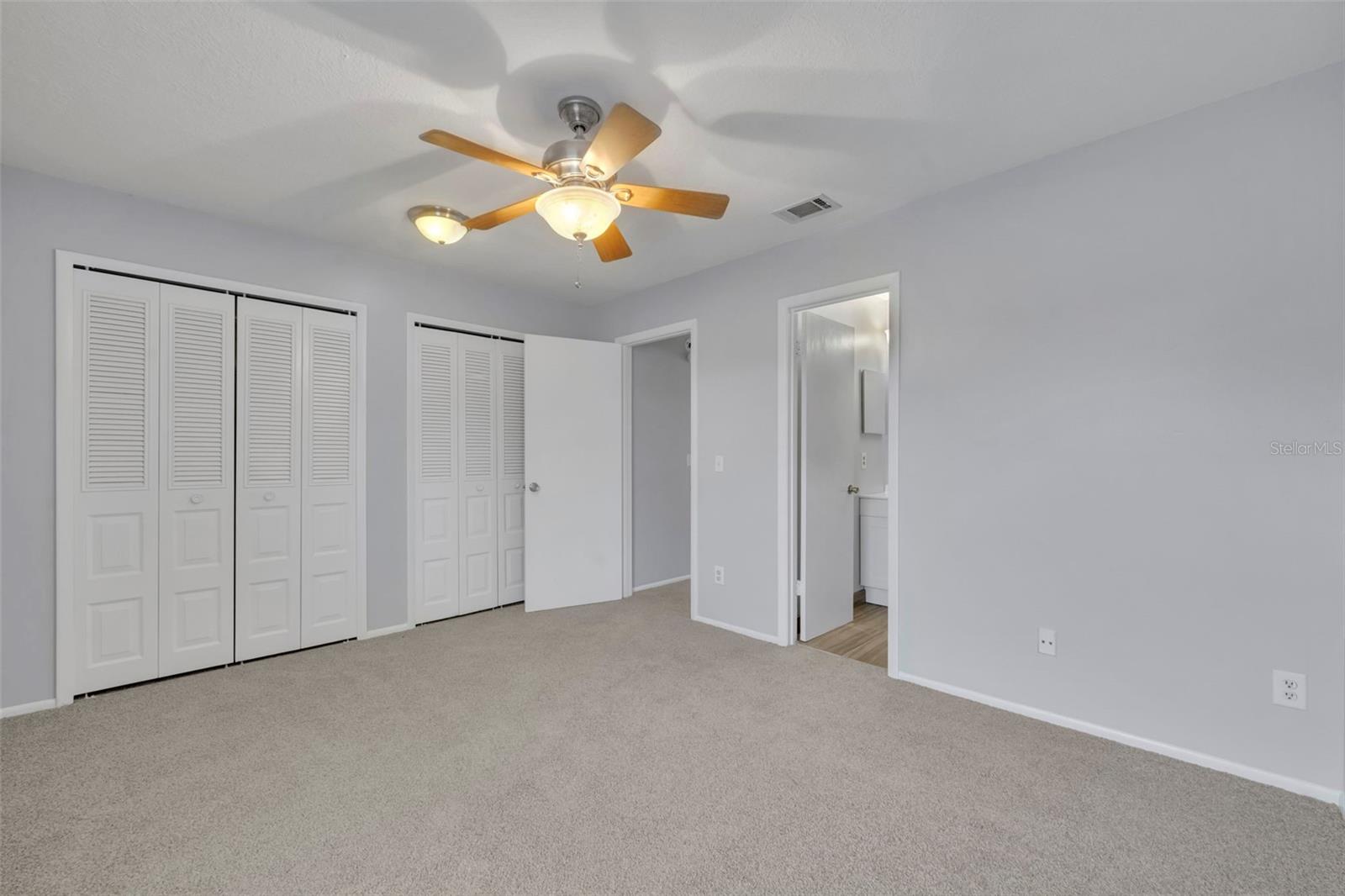 Image 13 of 26 For 604 Casa Park A Court