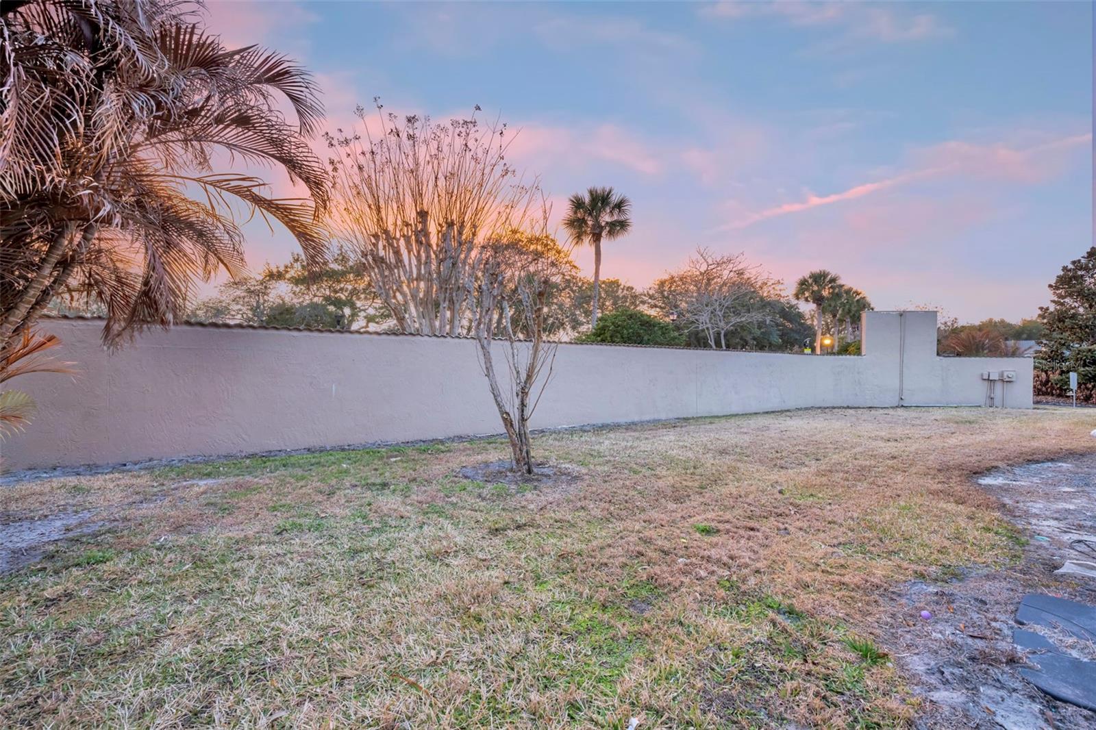 Image 17 of 26 For 604 Casa Park A Court