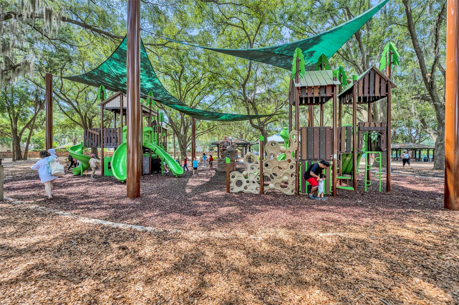 Image 22 of 26 For 604 Casa Park A Court