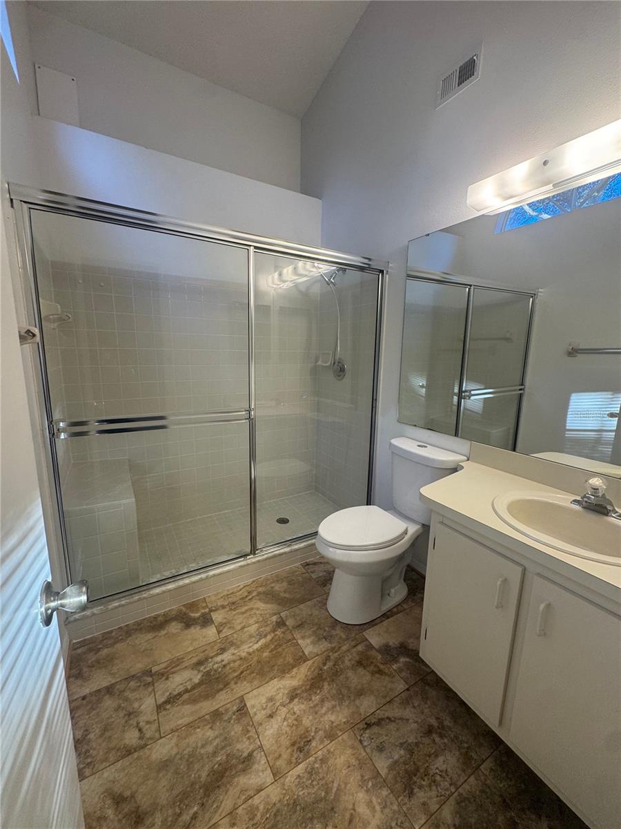 Image 19 of 27 For 3047 Oak Park Way 103