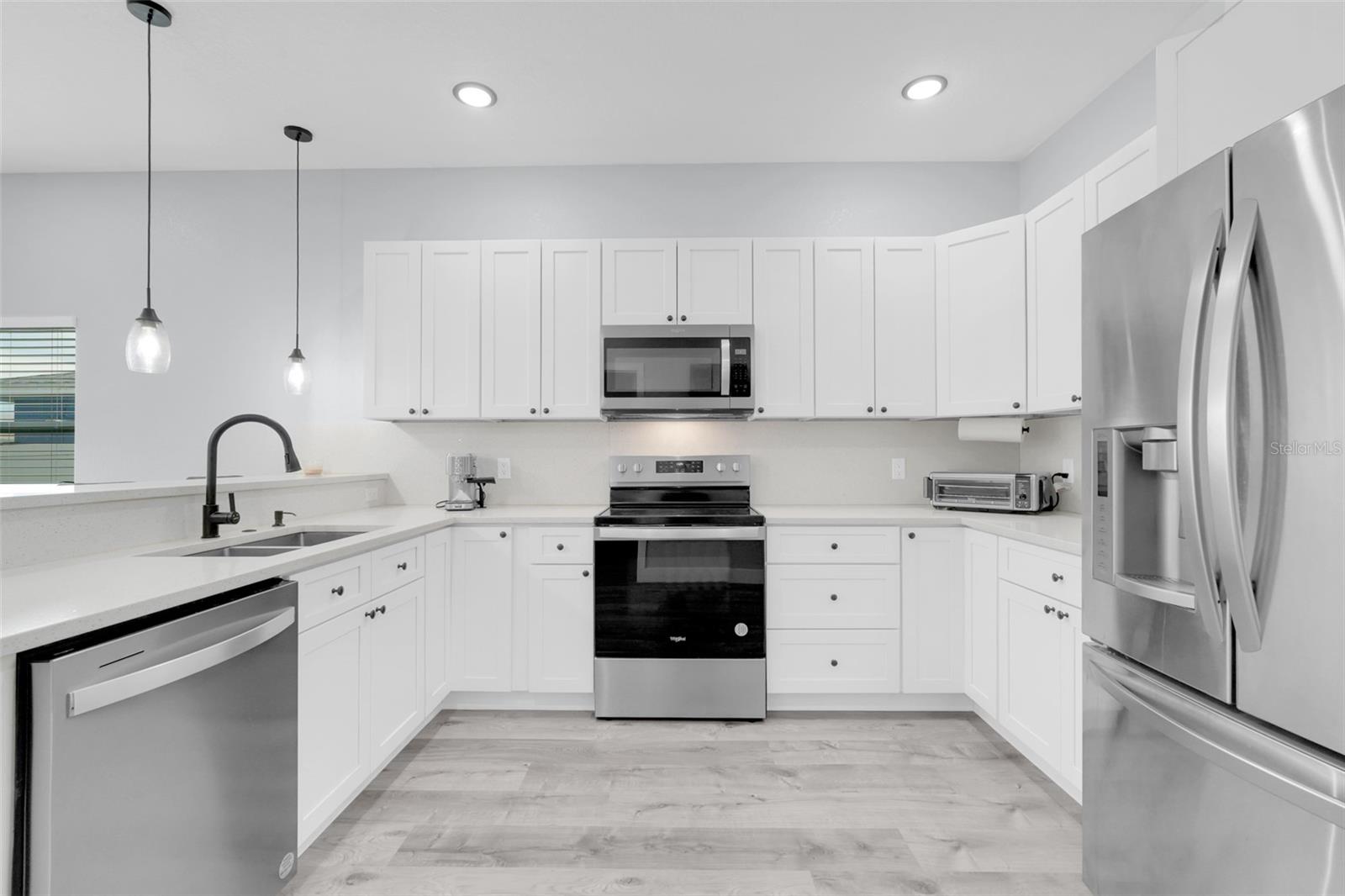 Image 10 of 51 For 223 Peninsula Drive A & B