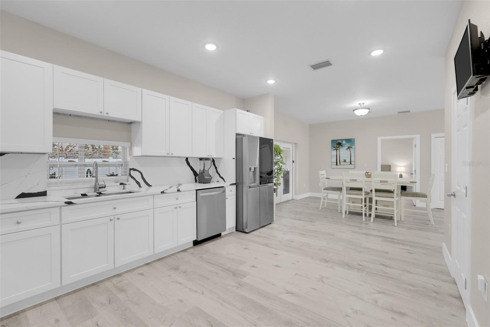 Image 23 of 51 For 223 Peninsula Drive A & B