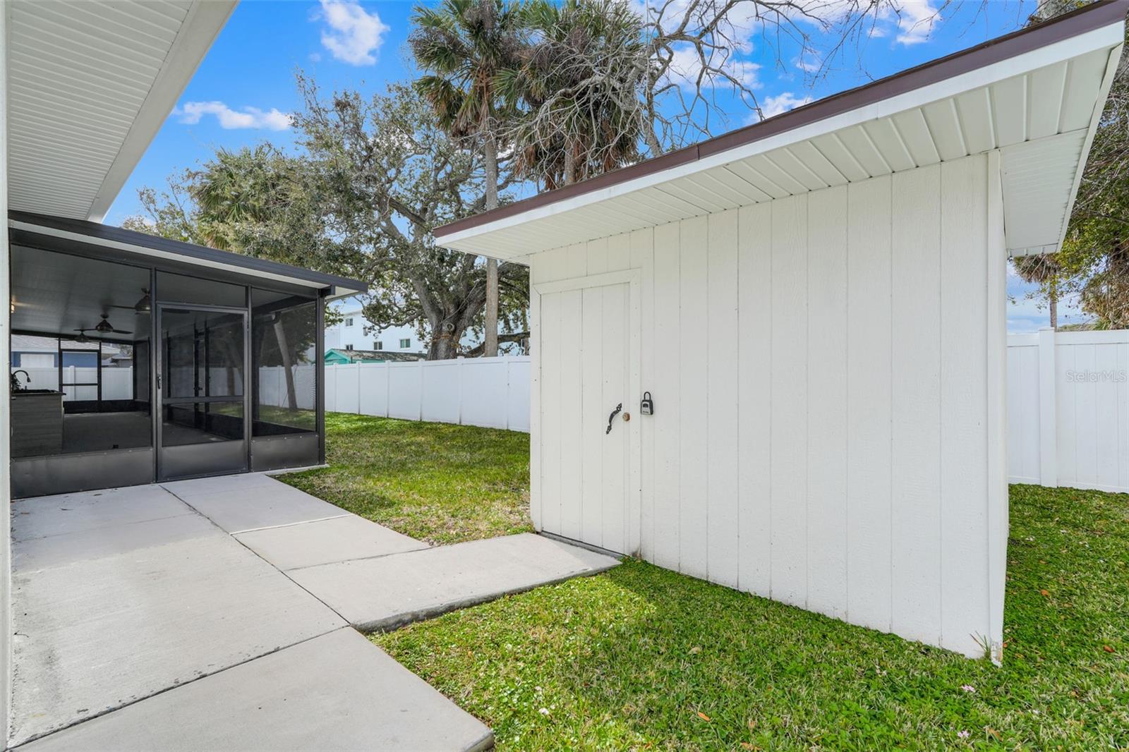 Image 47 of 51 For 223 Peninsula Drive A & B