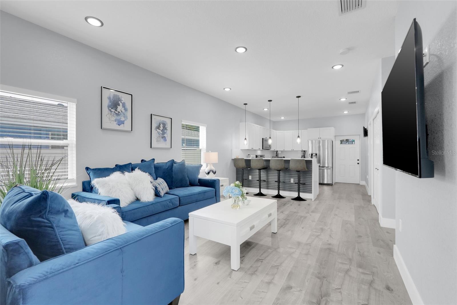 Image 5 of 51 For 223 Peninsula Drive A & B