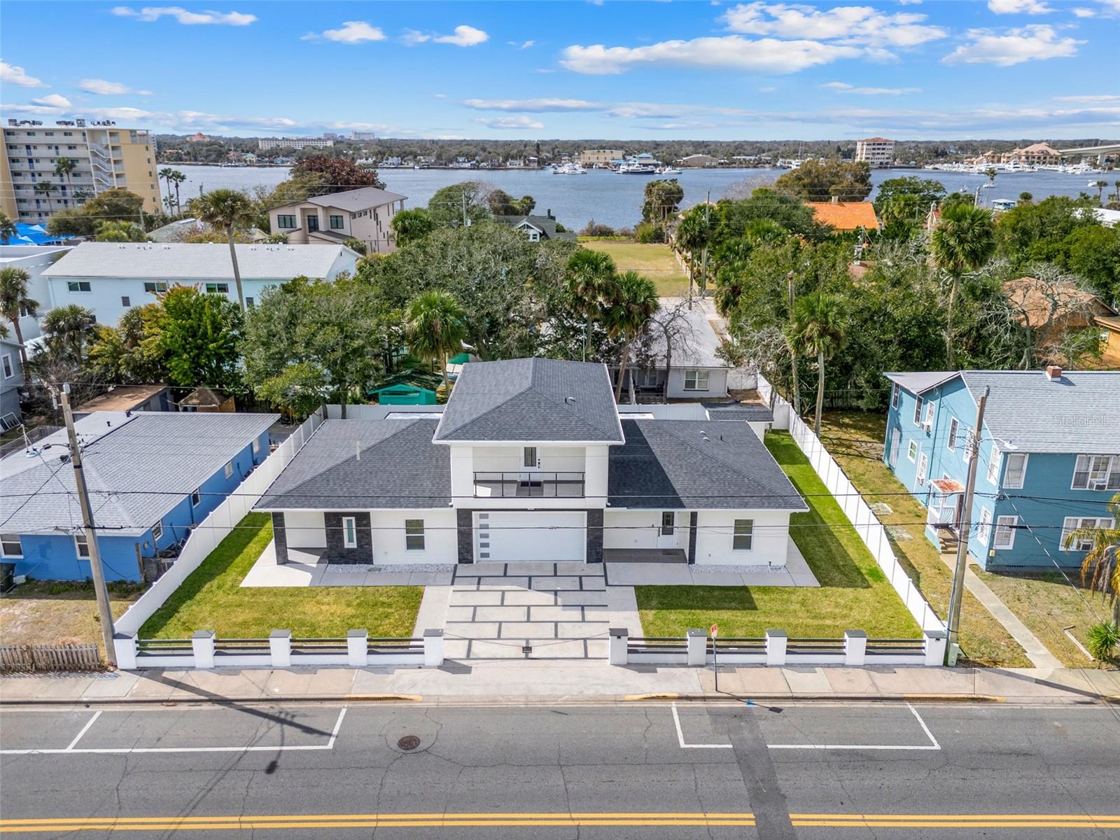 Image 7 of 51 For 223 Peninsula Drive A & B