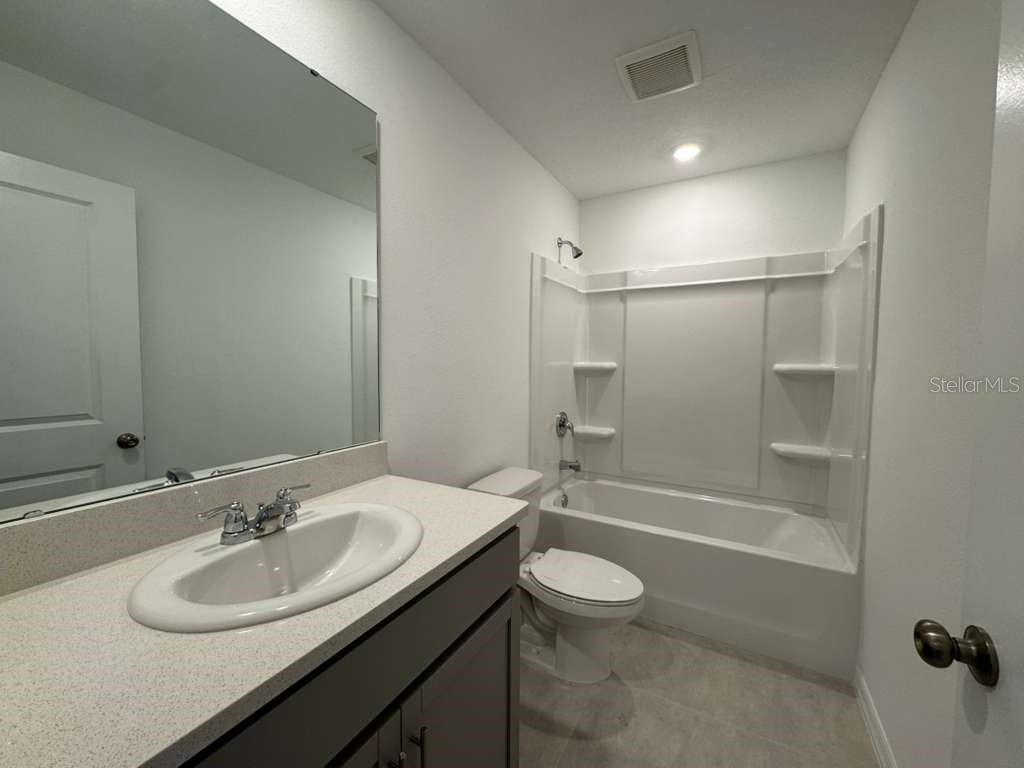 Image 19 of 24 For 7615 Waterscape Drive