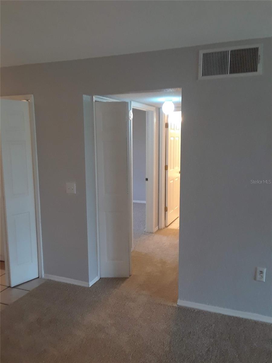 Image 10 of 18 For 14001 Fairway Island Drive 534