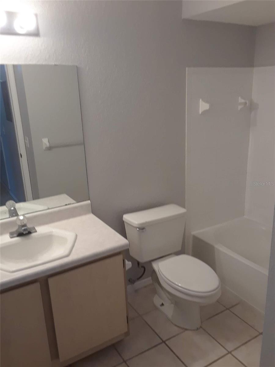 Image 14 of 18 For 14001 Fairway Island Drive 534