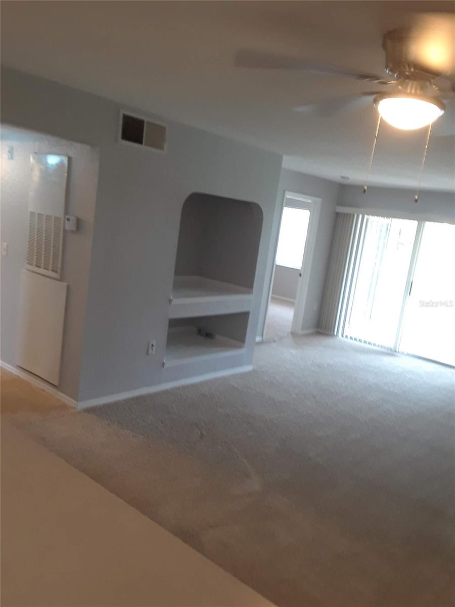 Image 5 of 18 For 14001 Fairway Island Drive 534