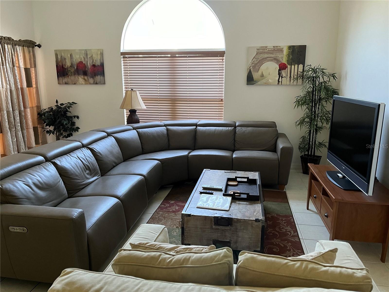 Image 25 of 27 For 643 Highgate Park Boulevard