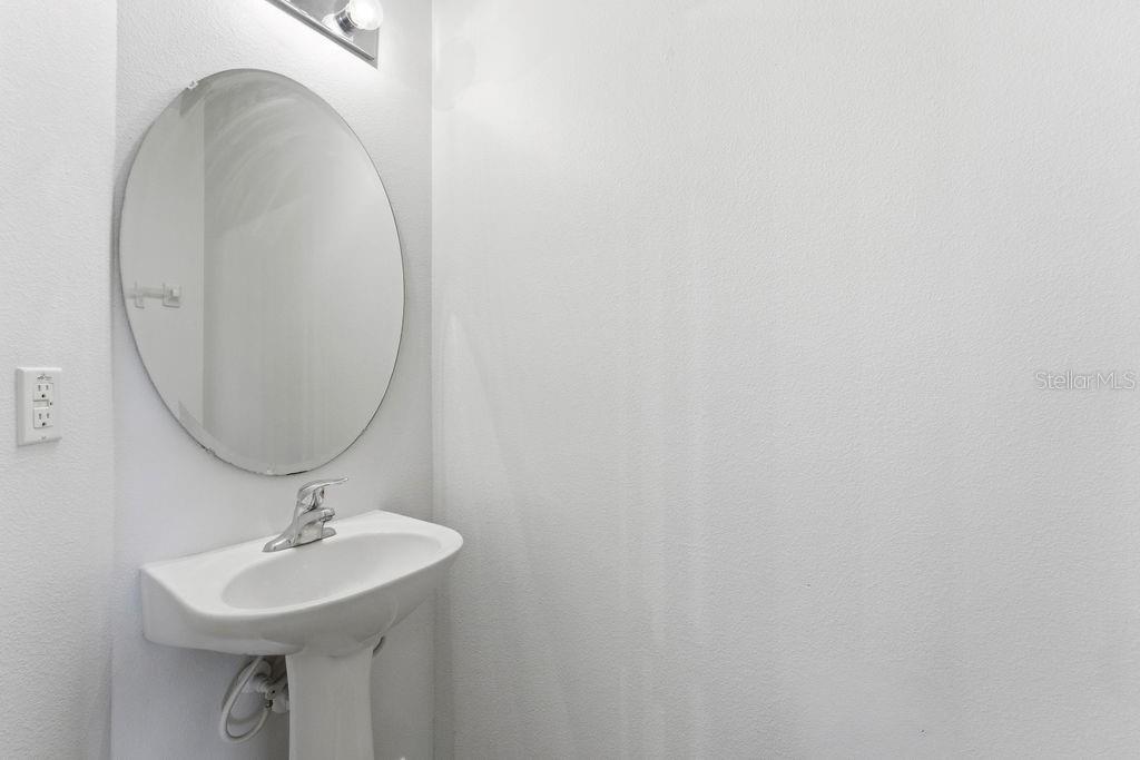 Image 25 of 40 For 2795 Oakwater Drive 2795