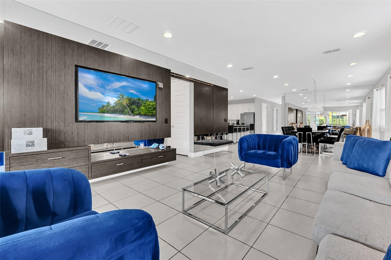 Image 20 of 67 For 7607 Mackinaw Lane