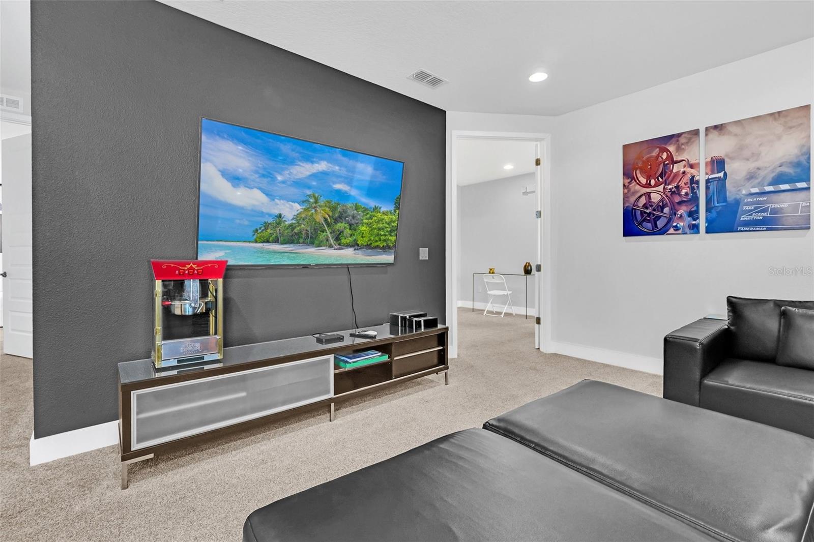 Image 35 of 67 For 7607 Mackinaw Lane