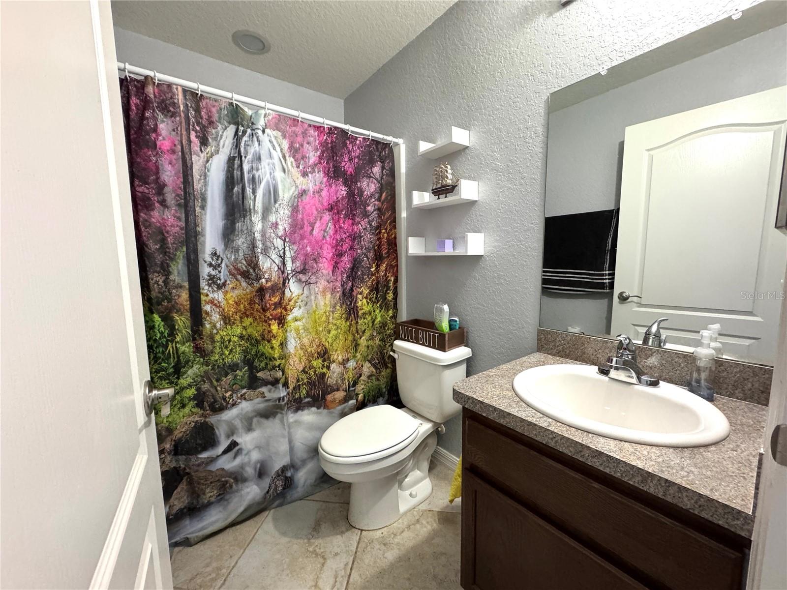 Image 17 of 23 For 248 Chicago Avenue W