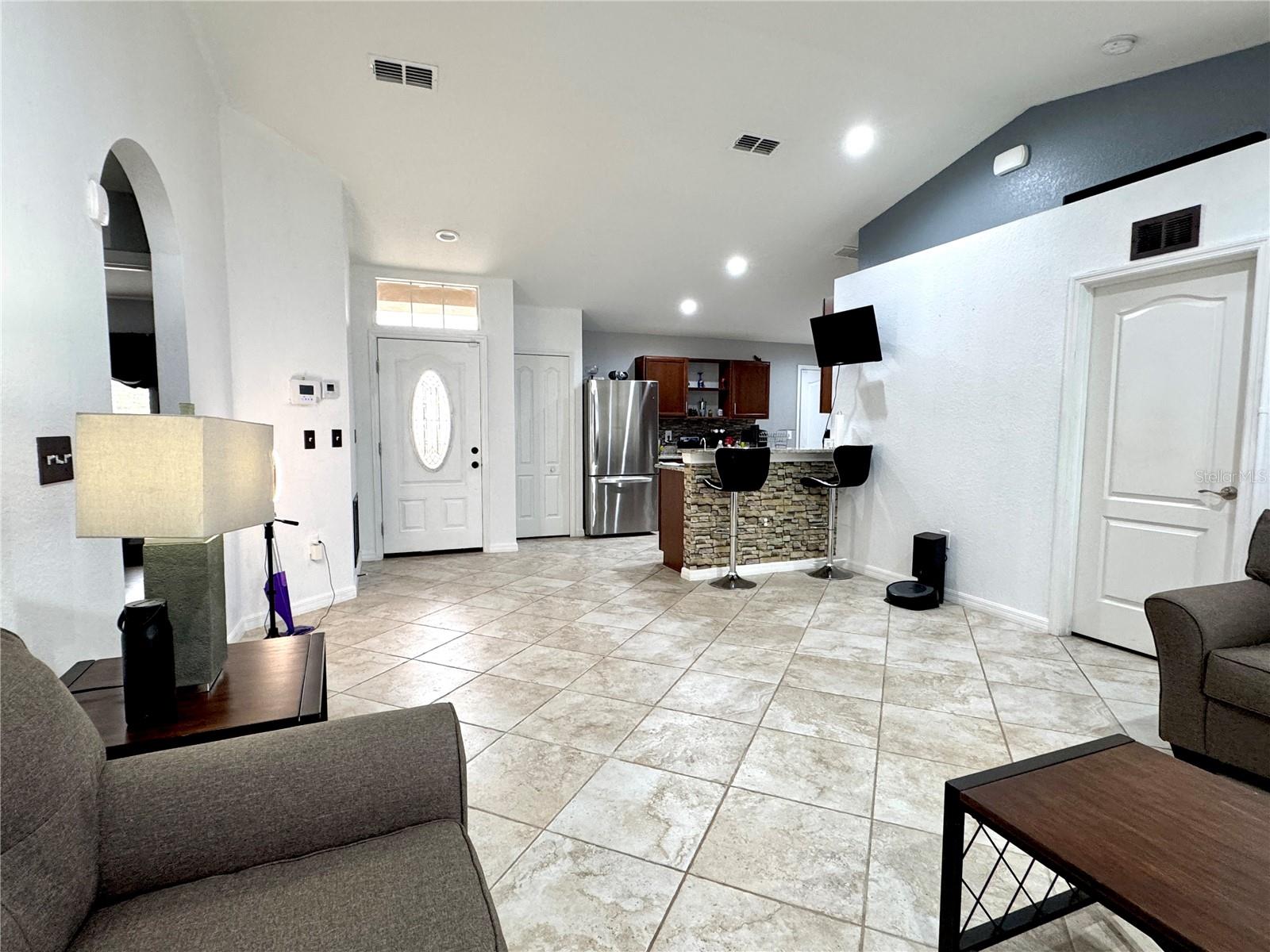 Image 2 of 23 For 248 Chicago Avenue W