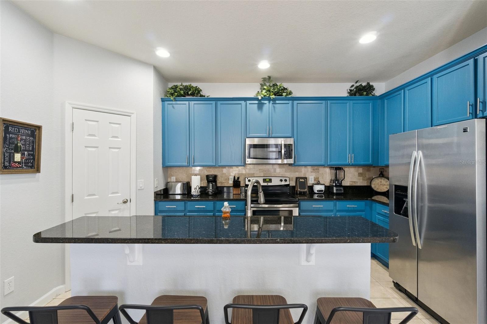 Image 13 of 52 For 4973 Pall Mall Street W