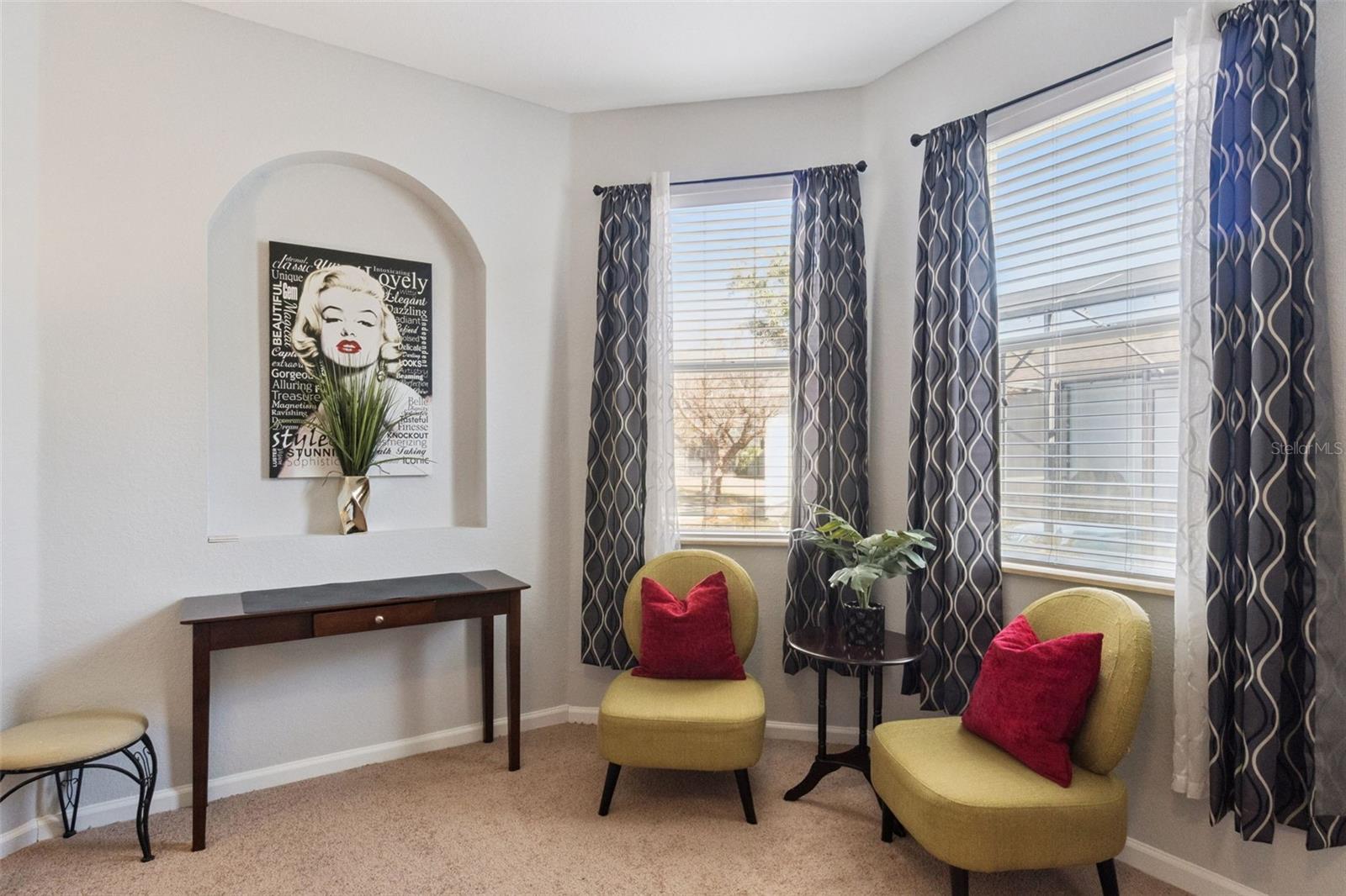 Image 16 of 52 For 4973 Pall Mall Street W