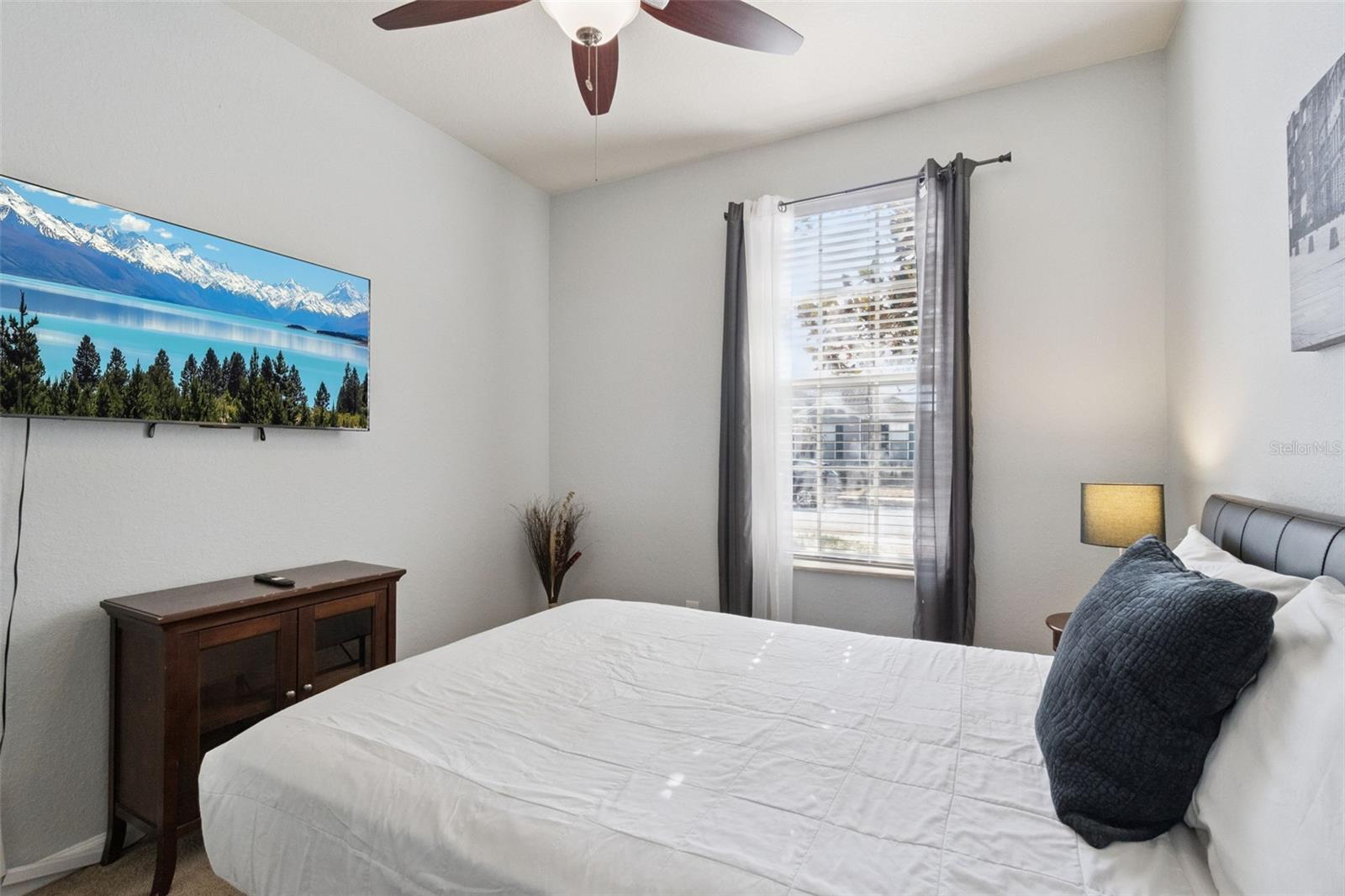 Image 20 of 52 For 4973 Pall Mall Street W