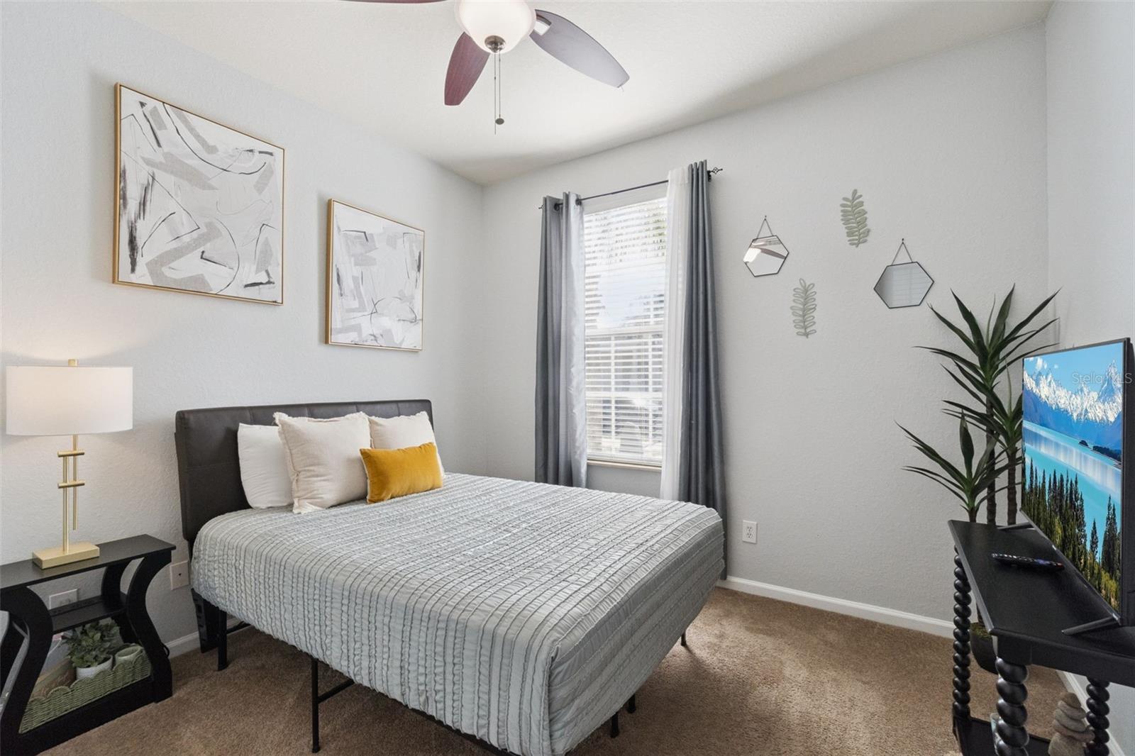 Image 23 of 52 For 4973 Pall Mall Street W