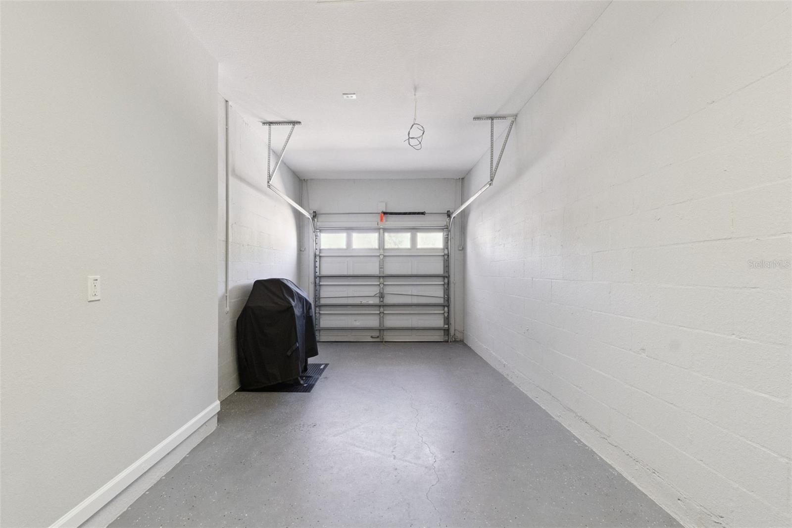 Image 31 of 52 For 4973 Pall Mall Street W