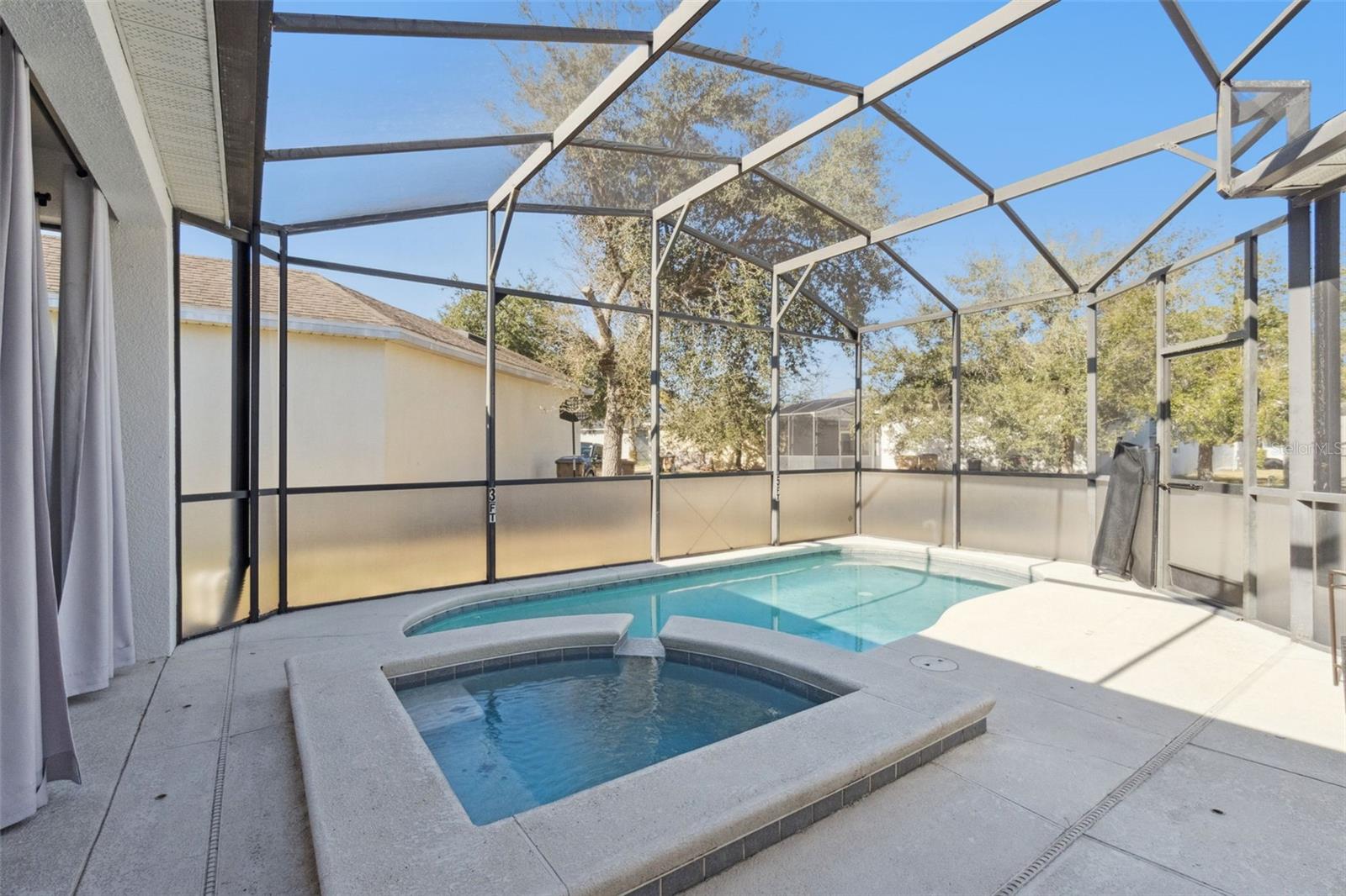 Image 35 of 52 For 4973 Pall Mall Street W