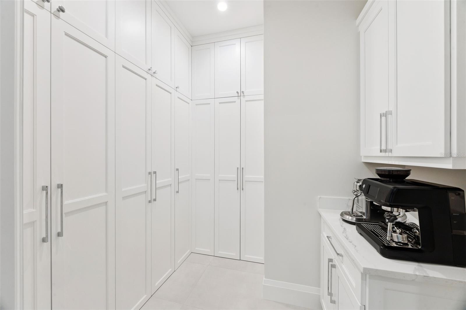 Image 12 of 33 For 1414 Westmoreland Drive