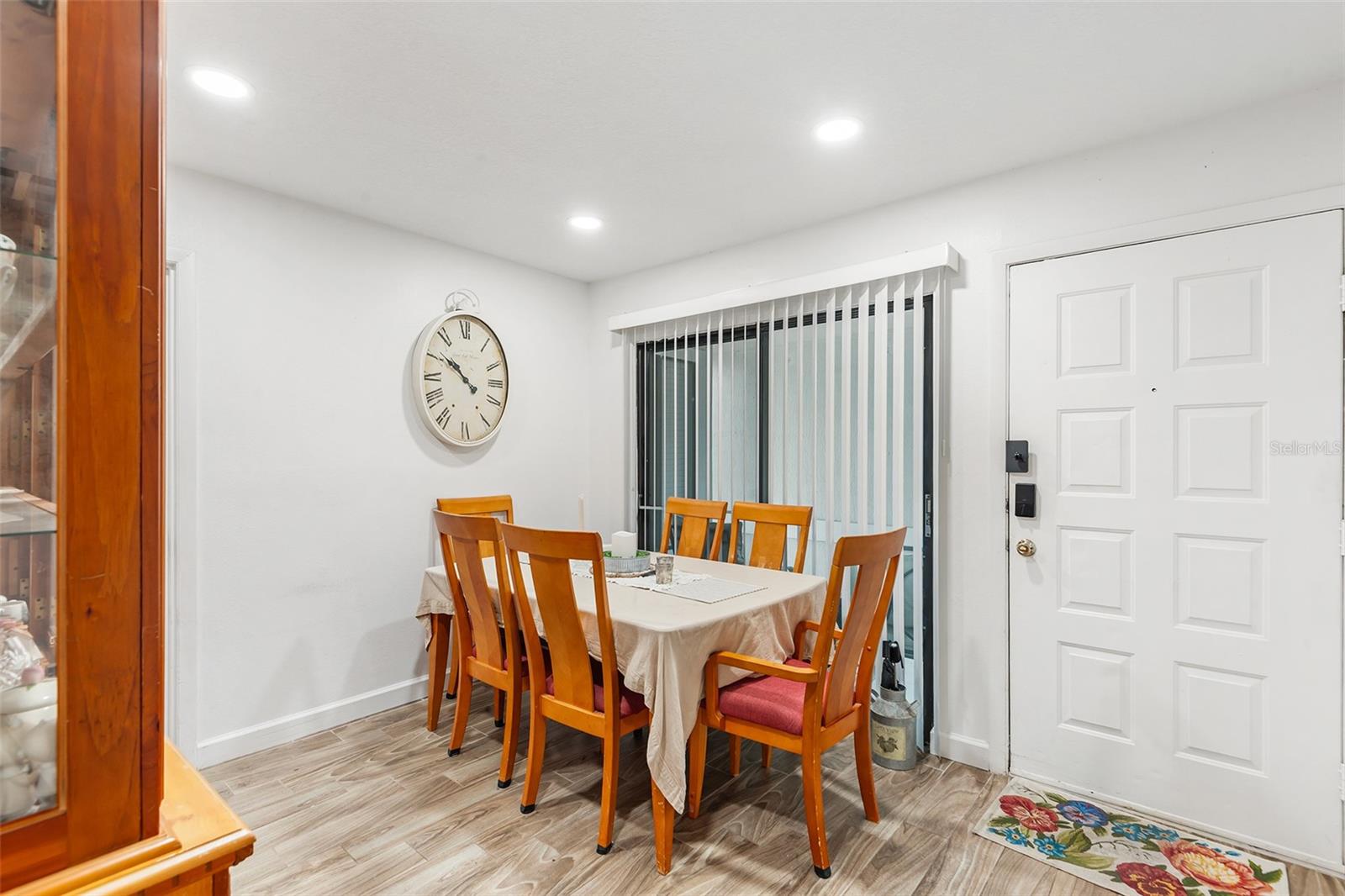 Image 5 of 23 For 548 Olympic Village  106