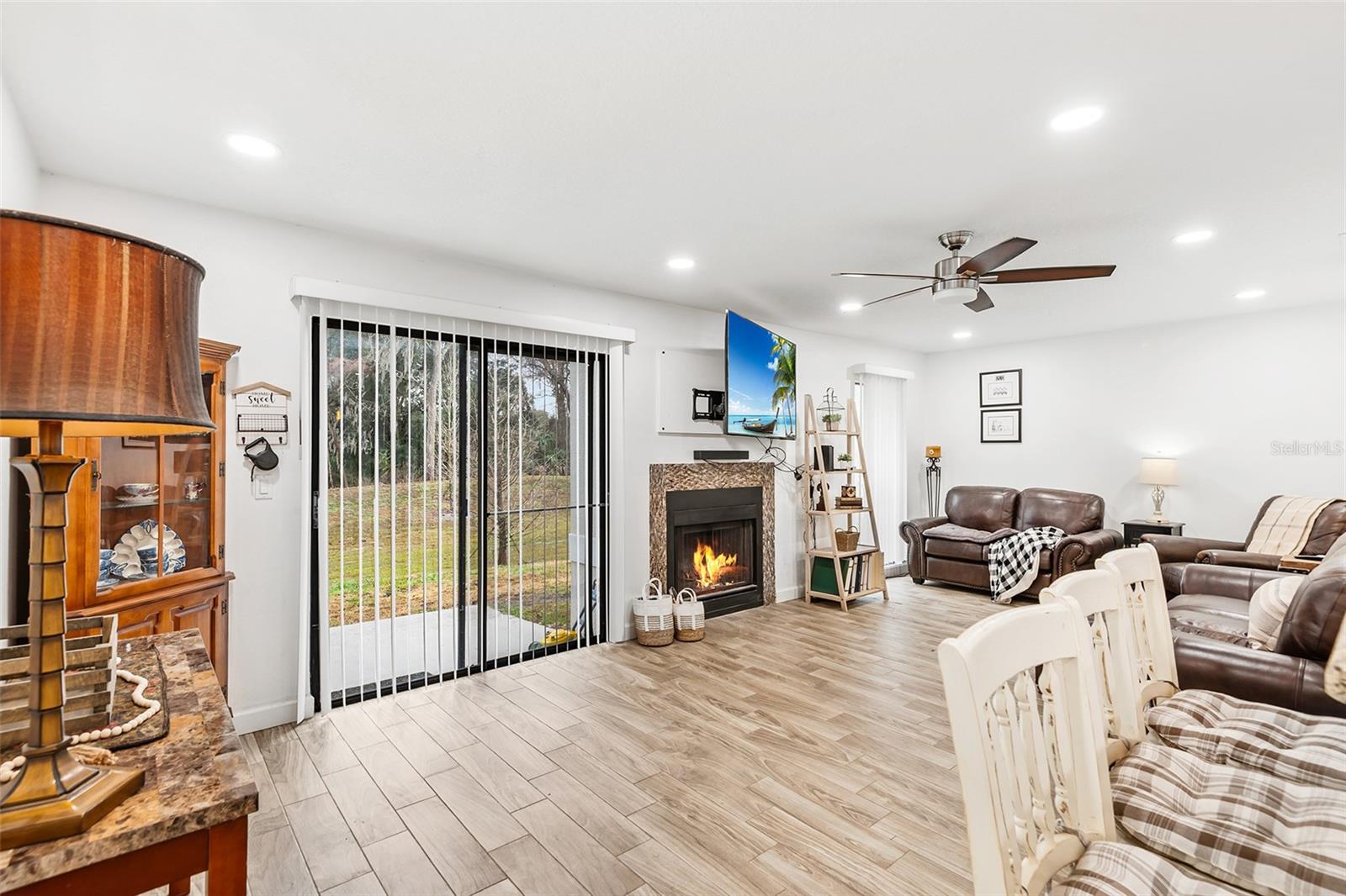 Image 6 of 23 For 548 Olympic Village  106