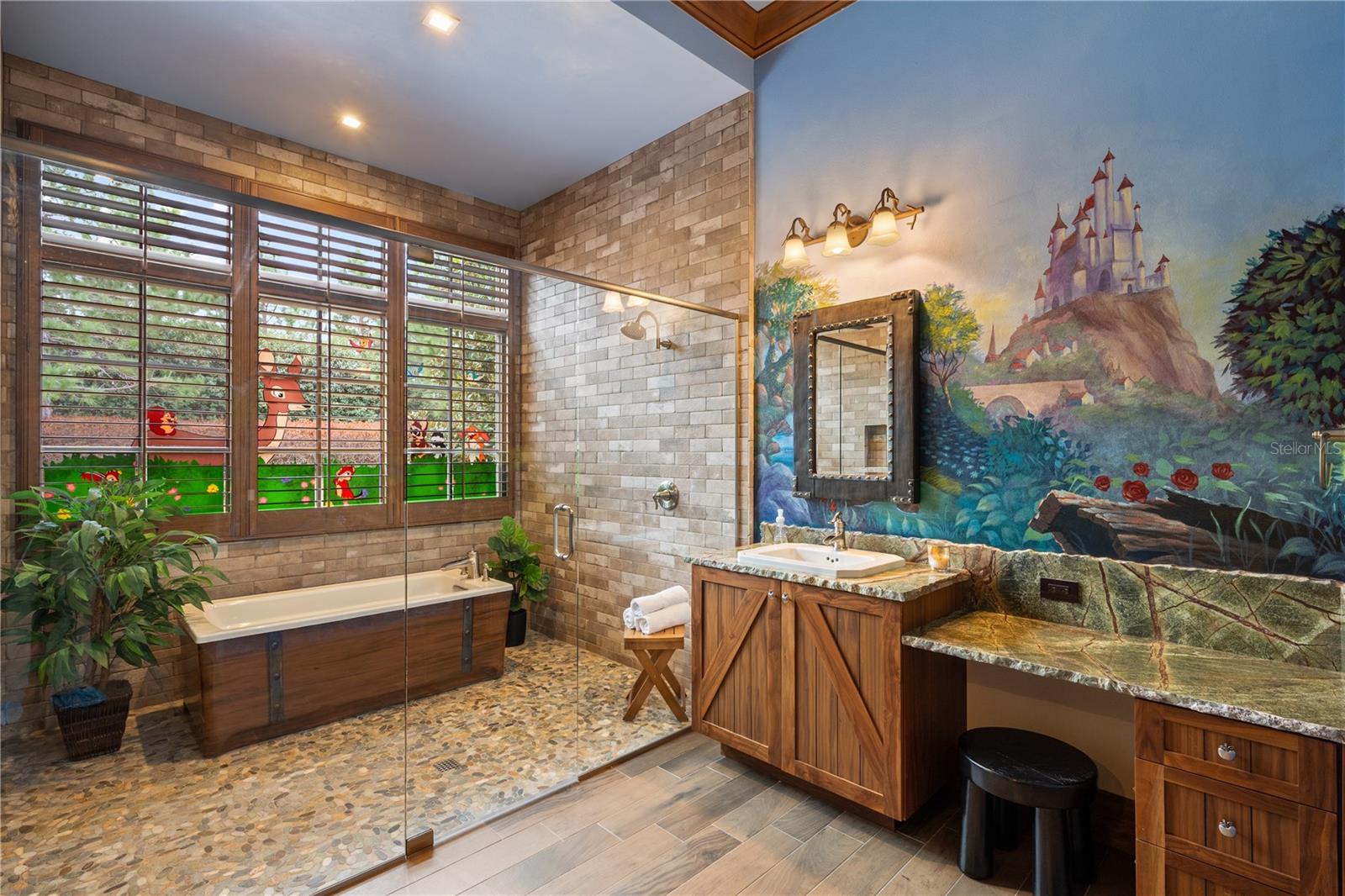 Image 24 of 49 For 10012 Hyperion Lane