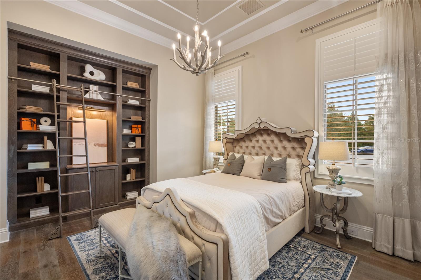 Image 27 of 49 For 10012 Hyperion Lane