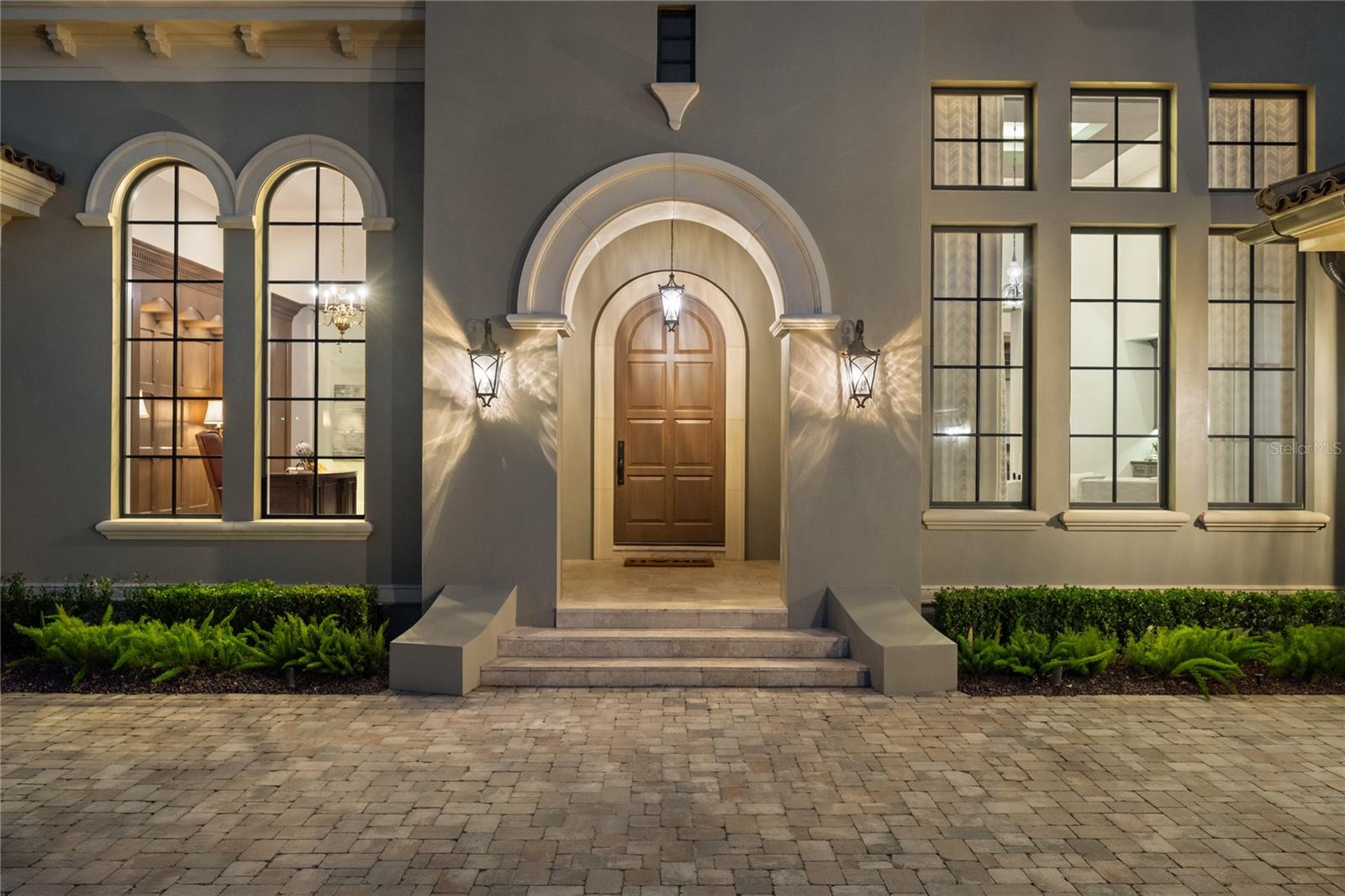 Image 44 of 49 For 10012 Hyperion Lane