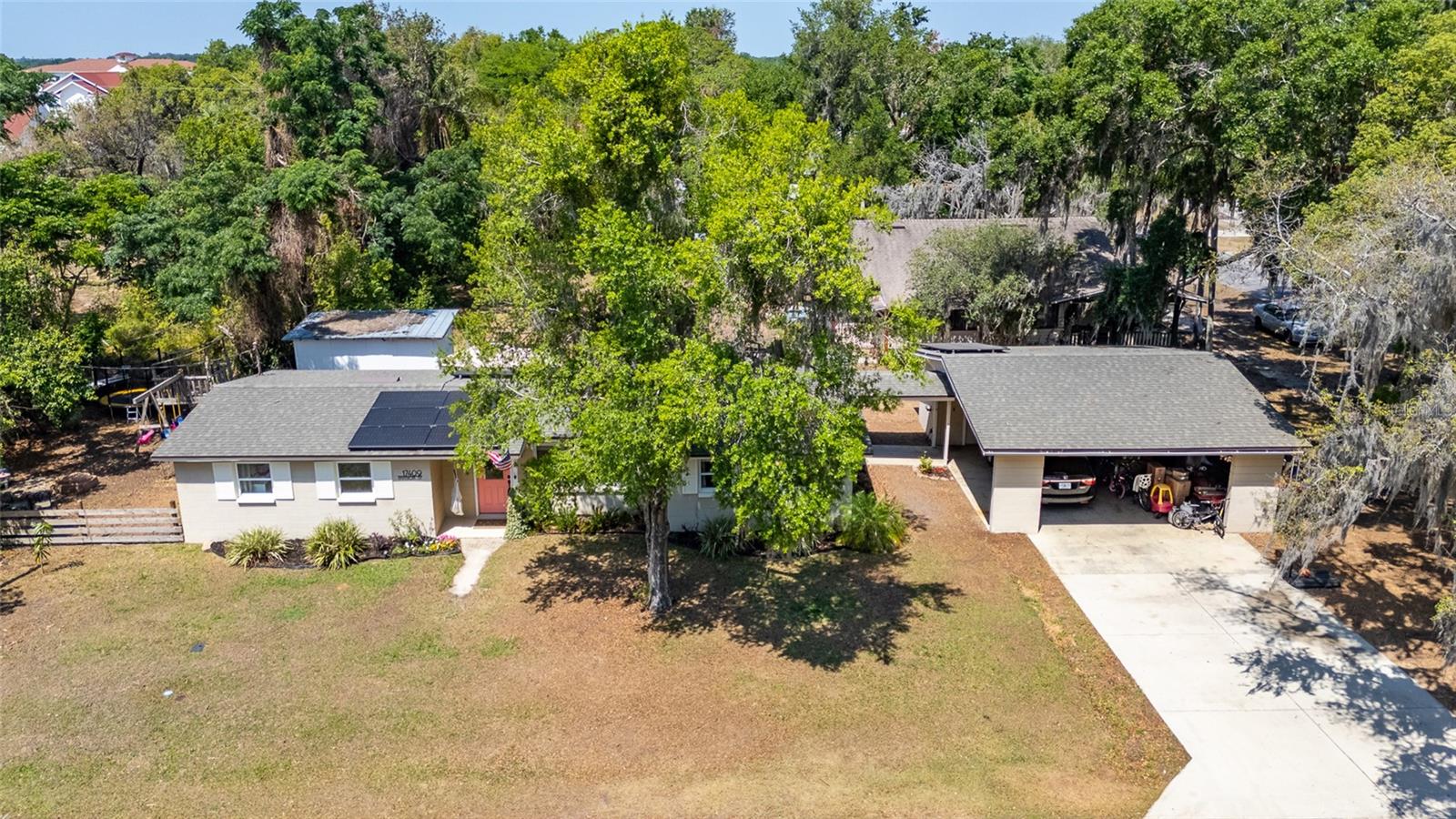 Image 28 of 37 For 17409 Division Street