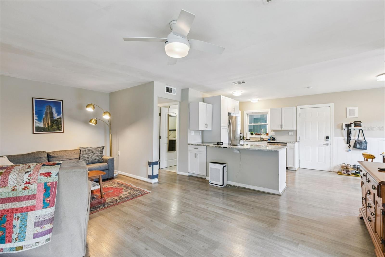 Image 10 of 36 For 2732 Hertha Avenue