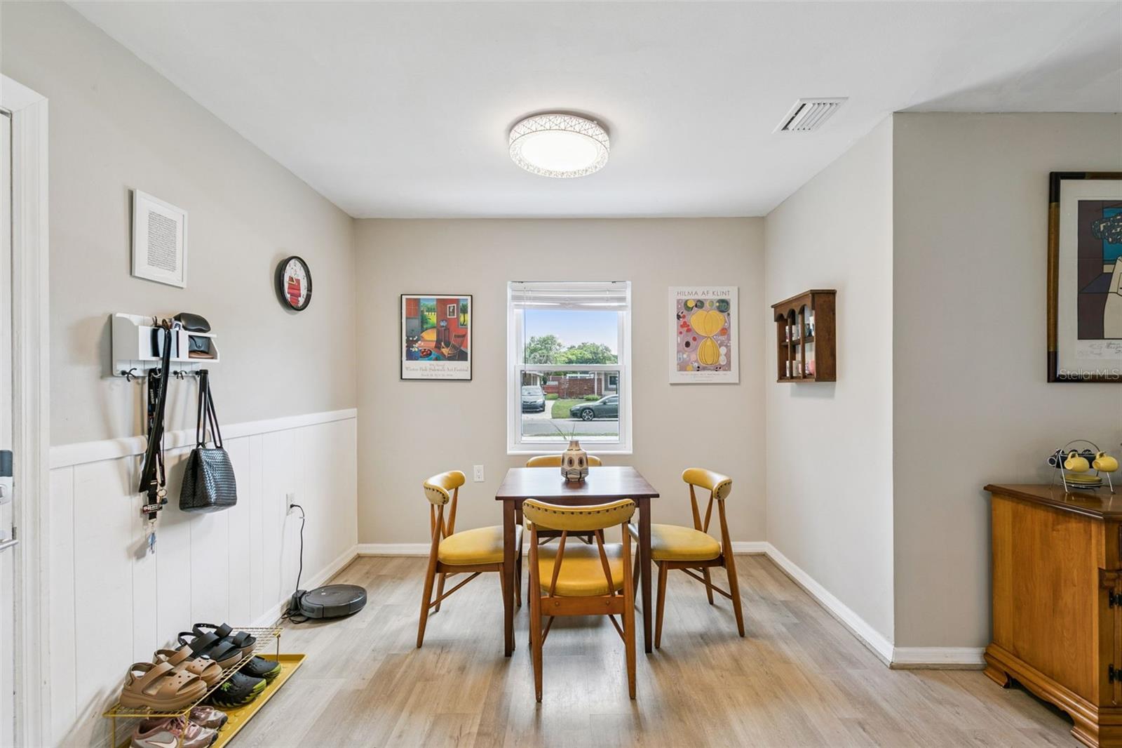 Image 15 of 36 For 2732 Hertha Avenue