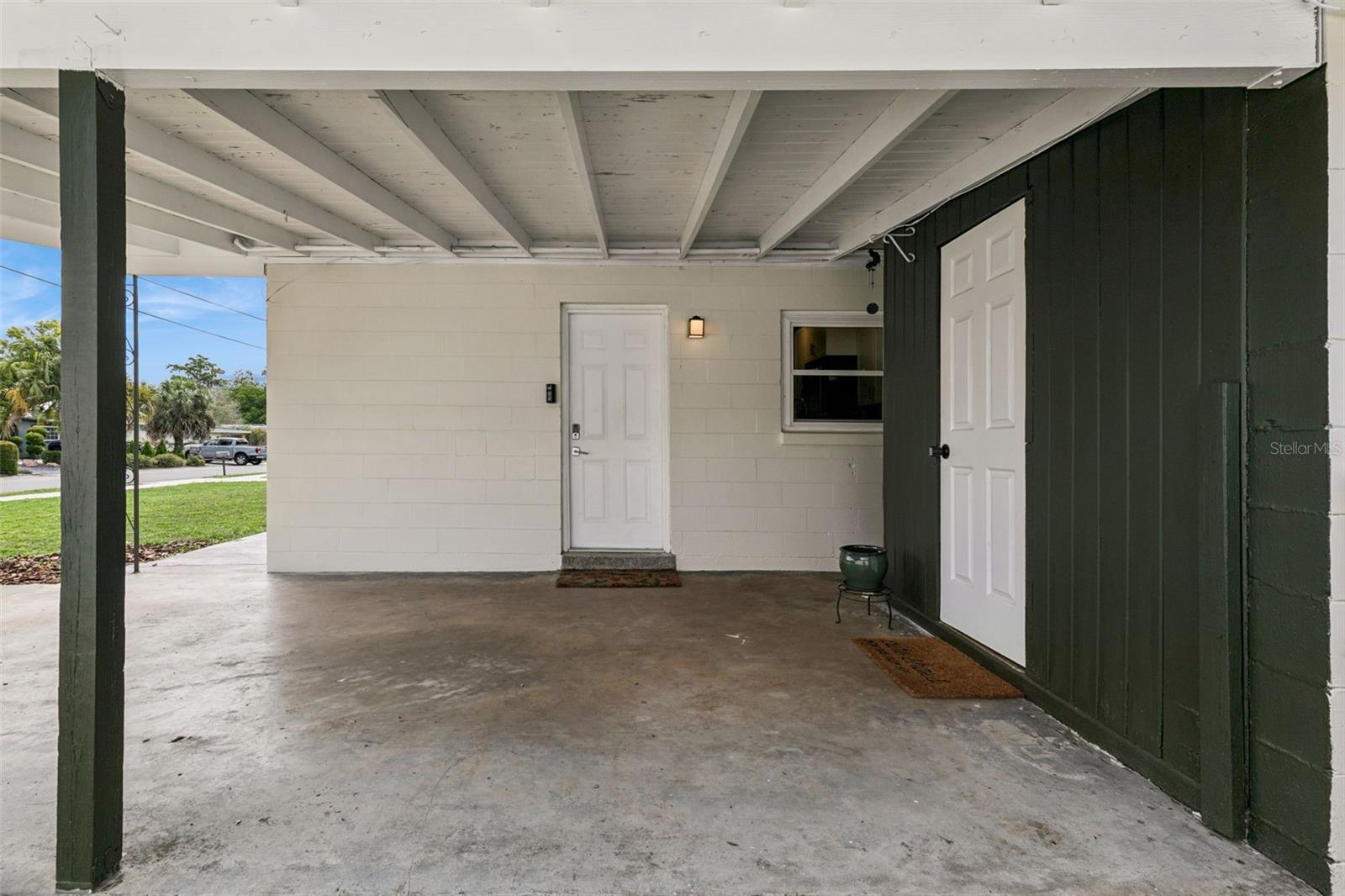 Image 32 of 36 For 2732 Hertha Avenue