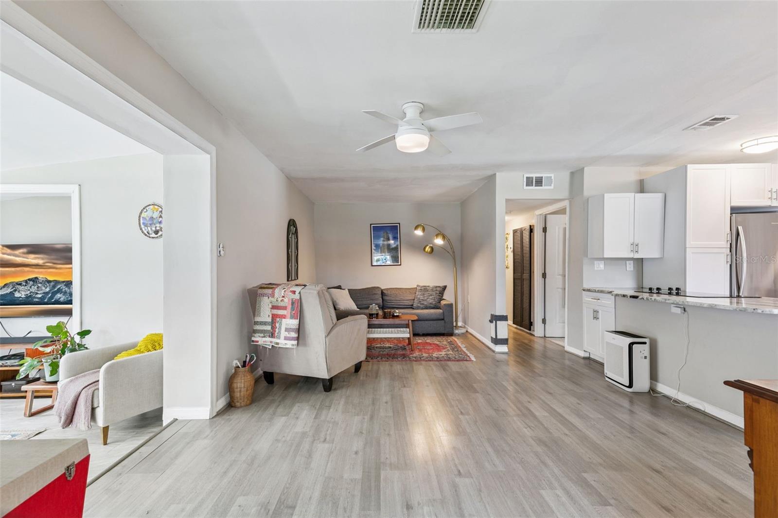 Image 8 of 36 For 2732 Hertha Avenue