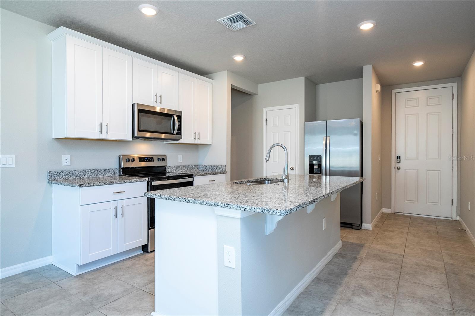 Image 27 of 67 For 874 Rivers Crossing Street