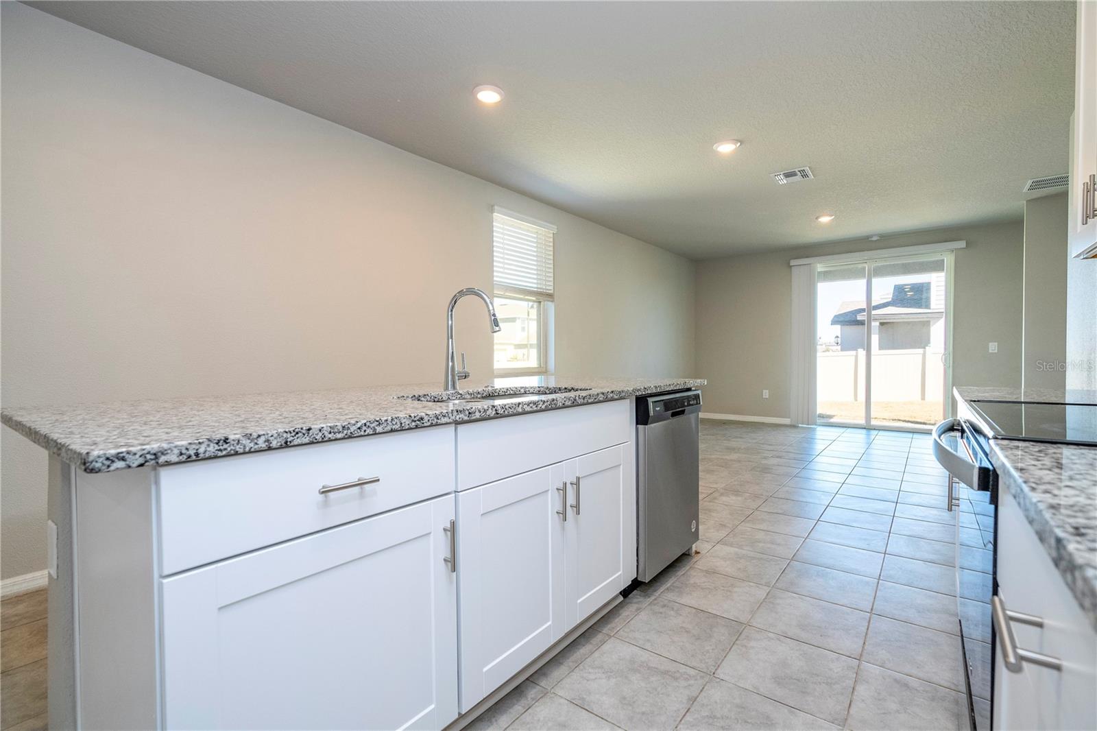 Image 30 of 67 For 874 Rivers Crossing Street